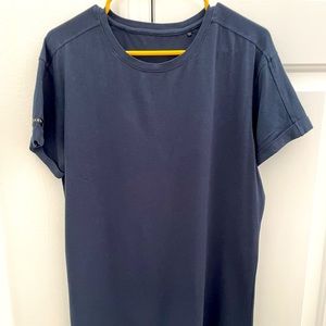 Alphalete rolled sleeve tee size large